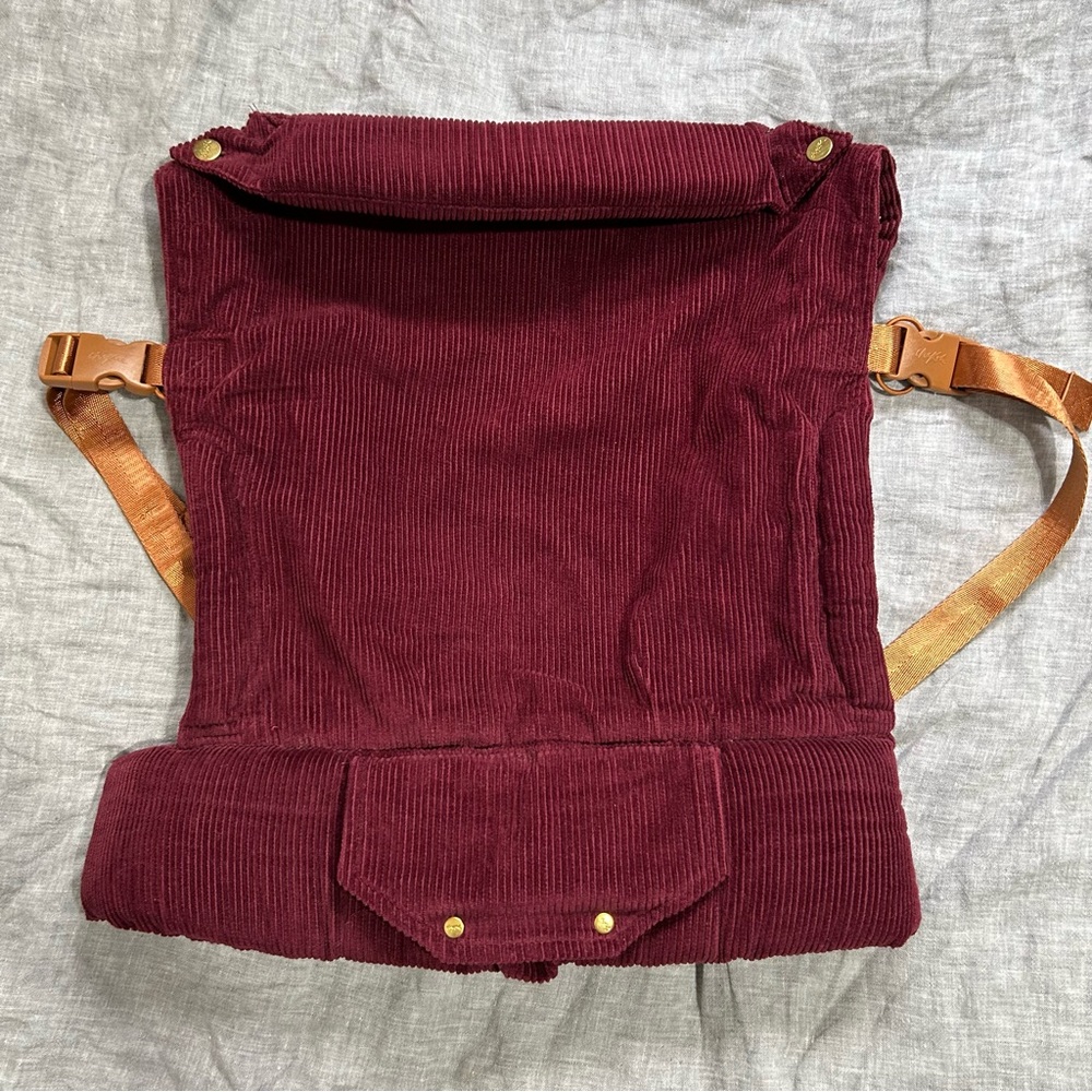 Chekoh Ruby Cord Clip Carrier
